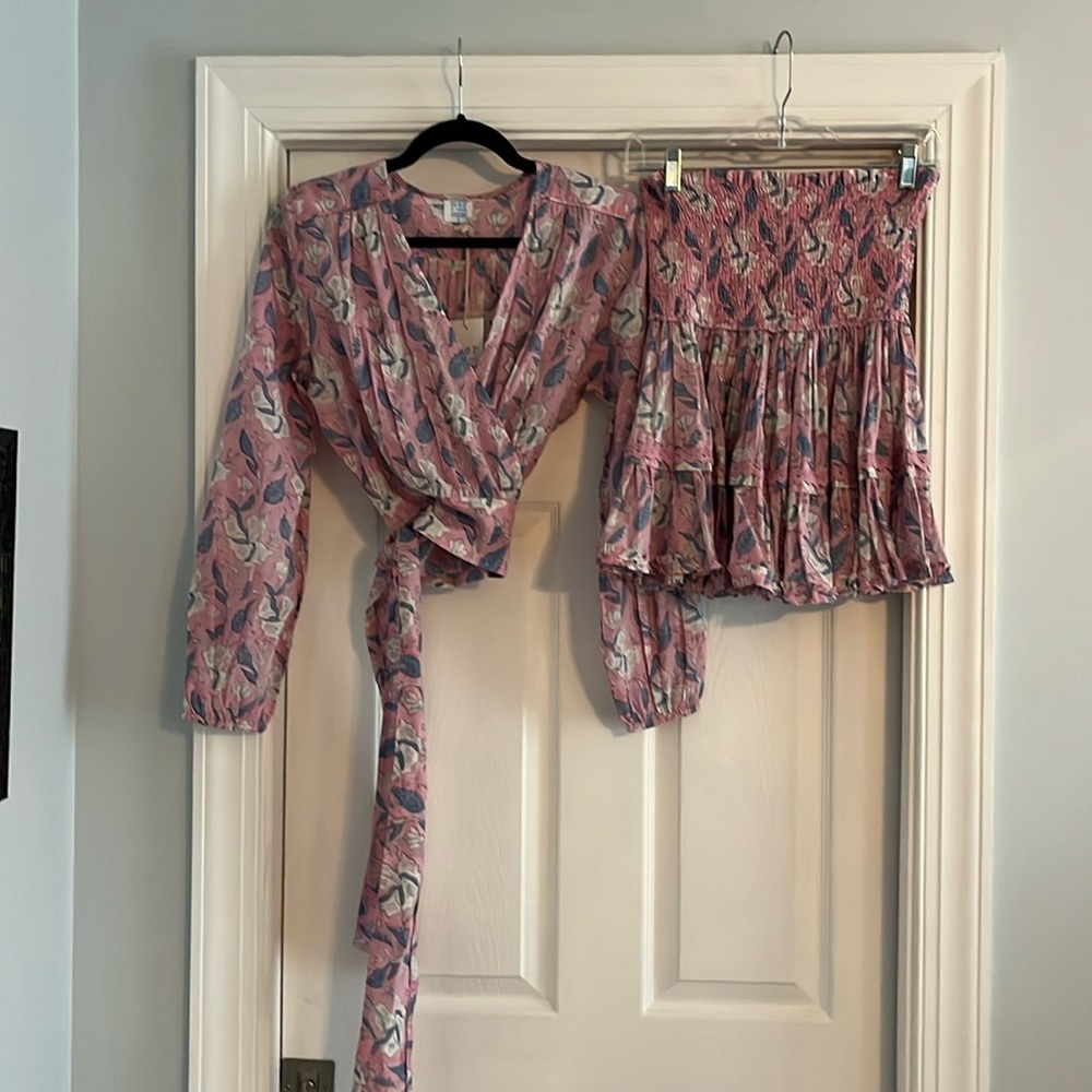 Met St. Barth Wrap Top and Skirt Set Size Small
